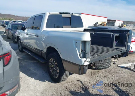 2017 Nissan Titan Platinum Reserve z USA, uszkodzony, nr VIN 1N6AA1E50HN566635